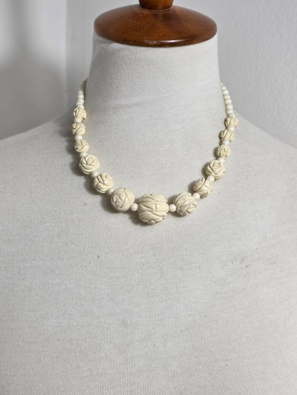 Vintage Carved Celluloid Rose Flower Beaded Necklace Ivory Colored